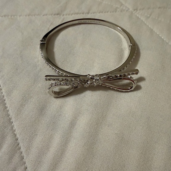 Kate Spade ♠️ New York Silver Tone Pave Tied Up Bow Hinge Bangle Bracelet - Picture 2 of 5